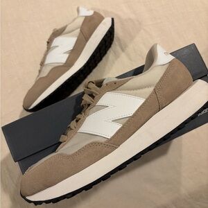 EUC New Balance Womens RUNNING COURSE Brown Casual and Fashion Sneakers